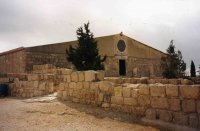 Eglises - Le Mont Nébo - "...partant des Steppes de Moab, Moïse gravit le (...)