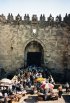 Jérusalem - القدس - porte de Damas (vue de l'extérieur) (باب العمود القدس) - (Photo, D. van Hoorde) Jérusalem - القدس - porte de Damas (vue de l'extérieur) (باب العمود القدس) - (...)
